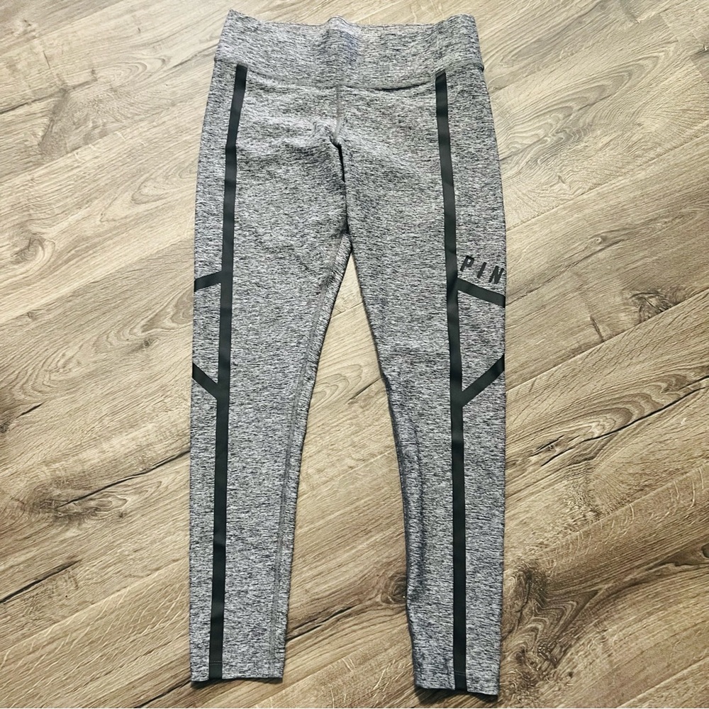 PINK Victoria's Secret Ultimate Yoga Legging Gray Black Metropolis Size Medium